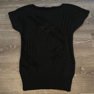 Forever 21 Distressed Sweater Size Small